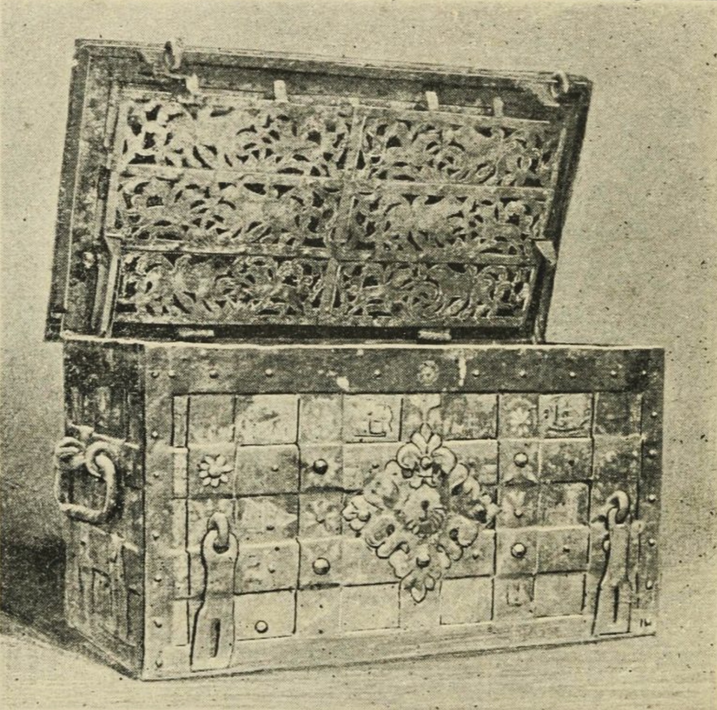  &nbspA spanish Armada chest, possibly from the Girona 